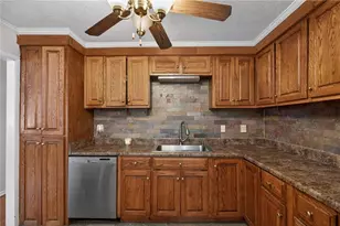 317 Garden Ave SE, Lindale, GA 30147 - Photo 10