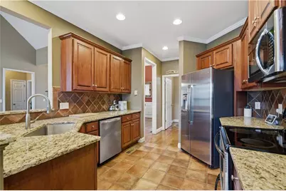 100 Colonial Circle NW, Cartersville, GA 30120 - Photo 2