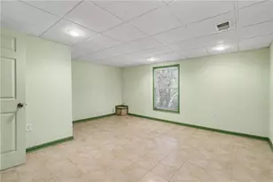 5200 Laurel Bridge Dr SE, Smyrna, GA 30082 - Photo 22