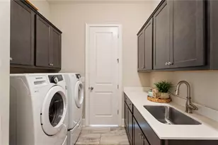 131 Manor N Dr, Alpharetta, GA 30004 - Photo 38