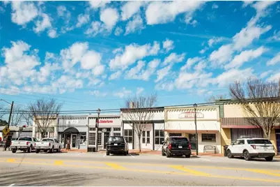 145 S Cherokee, Social Circle, GA 30025 - Photo 2