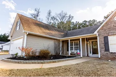 164 Laurel Lane, Social Circle, GA 30025 - Photo 2