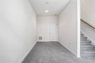 2029 Memorial Dr, Atlanta, GA 30317 - Photo 6