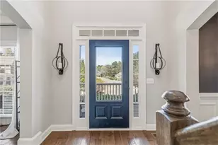 204 Carrington Estates Ct, Woodstock, GA 30188 - Photo 4