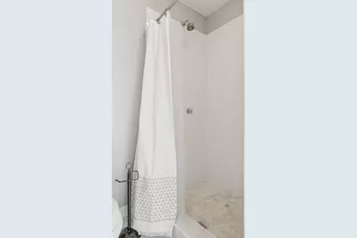 355 Westerhall Court, Sandy Springs, GA 30328 - Photo 18