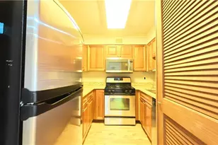 2479 Peachtree Rd NE, Atlanta, GA 30305 - Photo 10