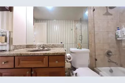 2479 Peachtree Road NE #1306, Atlanta, GA 30305 - Photo 18