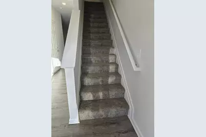 100 Village Green Drive, Adairsville, GA 30103 - Photo 8