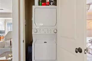 115 Peachtree Memorial Dr NW, Atlanta, GA 30309 - Photo 30