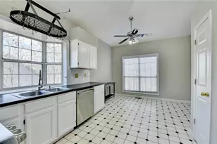 30 Karen Camile Dr, Lawrenceville, GA 30043 - Photo 14