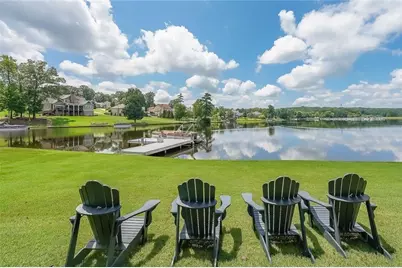 285 Peninsula Circle, Newnan, GA 30263 - Photo 2