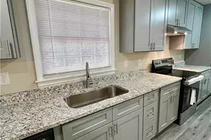 6740 Brookwood Cir, Jonesboro, GA 30236 - Photo 8