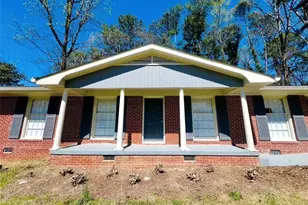 6740 Brookwood Cir, Jonesboro, GA 30236 - Photo 2