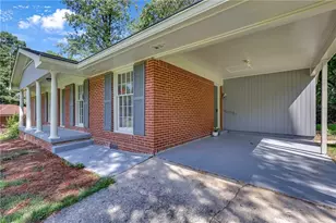6740 Brookwood Cir, Jonesboro, GA 30236 - Photo 4
