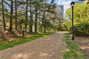 10 Perimeter Summit Blvd, Atlanta, GA 30319 - Photo 32