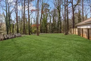 3031 Wilson Rd, Decatur, GA 30033 - Photo 6