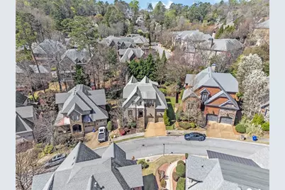 1796 Buckhead Valley Lane NE, Atlanta, GA 30324 - Photo 2