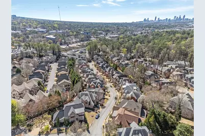 1796 Buckhead Valley Lane NE, Atlanta, GA 30324 - Photo 4