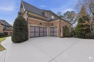 2895 Lassiter Manor Dr, Marietta, GA 30062 - Photo 4
