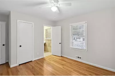 2120 Meadowbrook Lane SE, Marietta, GA 30067 - Photo 6