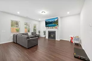 253 Birchwood Row, Holly Springs, GA 30115 - Photo 6