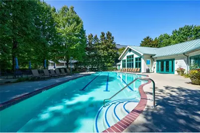 2870 Pharr Court South NW #2709, Atlanta, GA 30305 - Photo 18