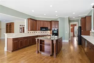 610 Society St, Alpharetta, GA 30022 - Photo 22