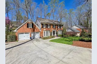 4733 Karls Gate Drive, Marietta, GA 30068 - Photo 2