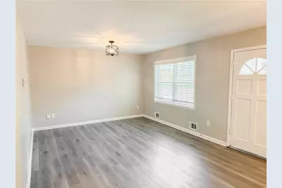 2060 Claude Street NW, Atlanta, GA 30318 - Photo 8