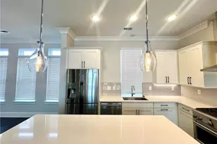 579 Broadview Pl NE, Atlanta, GA 30324 - Photo 8