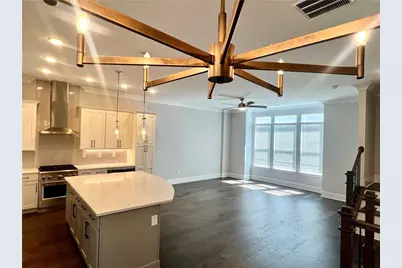 579 Broadview Place NE, Atlanta, GA 30324 - Photo 18