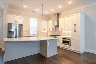 579 Broadview Pl NE, Atlanta, GA 30324 - Photo 14