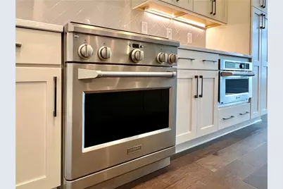 579 Broadview Place NE, Atlanta, GA 30324 - Photo 12