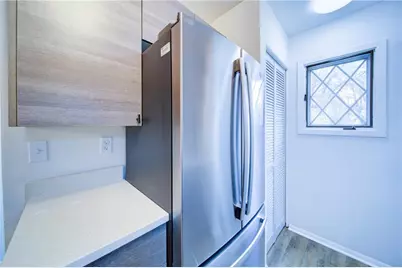 448 Prince Of Wales, Stone Mountain, GA 30083 - Photo 4