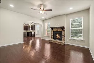 333 Summit Village Dr, Marietta, GA 30066 - Photo 4
