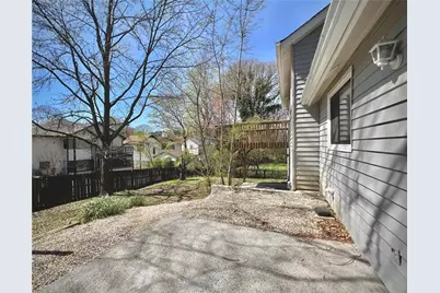 26 Briar Gate Lane, Marietta, GA 30066 - Photo 20