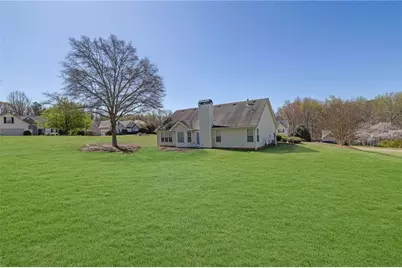 6185 Devonshire Drive, Flowery Branch, GA 30542 - Photo 30