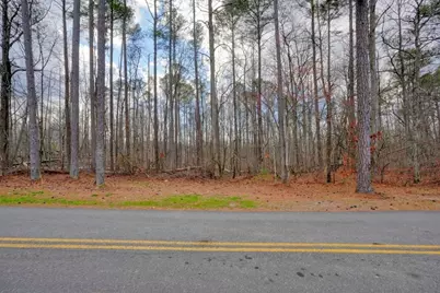 8241 Bow Trail, Woodstock, GA 30188 - Photo 10