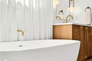 4855 Kitty Hawk Dr, Atlanta, GA 30342 - Photo 18