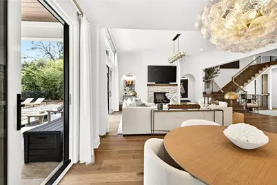 4855 Kitty Hawk Drive, Atlanta, GA 30342 - Photo 8