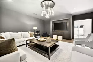 4855 Kitty Hawk Dr, Atlanta, GA 30342 - Photo 32