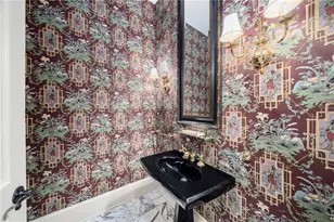 820 Heards Ferry Rd, Atlanta, GA 30328 - Photo 30