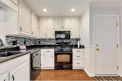 718 Players Court, Woodstock, GA 30189 - Photo 10