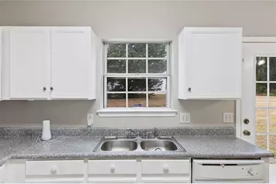 6097 Camden Forrest Cove, Riverdale, GA 30296 - Photo 6