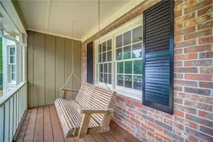 311 Mariner Cir, Woodstock, GA 30189 - Photo 2