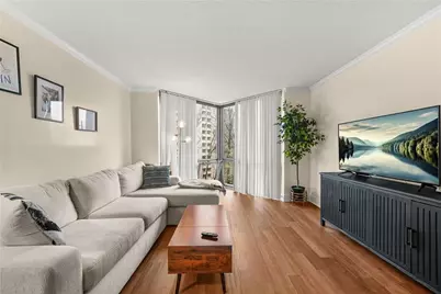 2870 Pharr Court South NW #608, Atlanta, GA 30305 - Photo 2