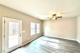 87 Mineral Springs Ln, Newnan, GA 30263 - Photo 6