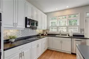 710 River Mist Dr, Suwanee, GA 30024 - Photo 4