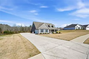 511 Grand Oaks Ave, Bethlehem, GA 30620 - Photo 2