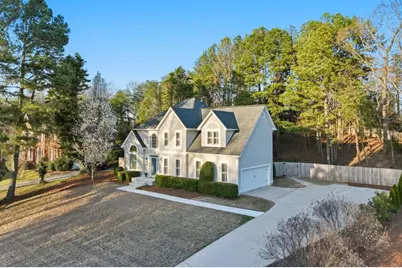 711 Chattahoochee Place, Gainesville, GA 30506 - Photo 2